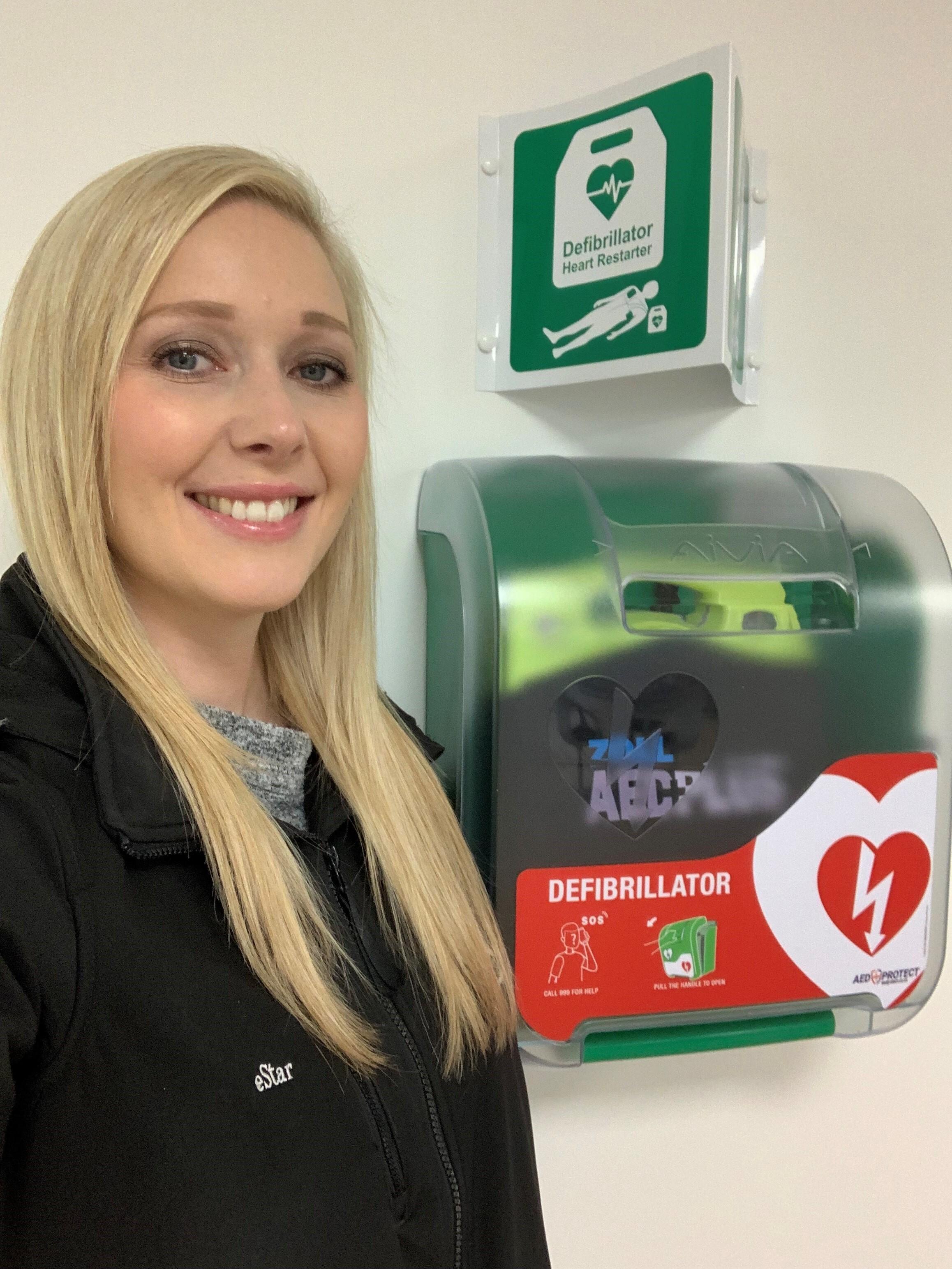 Kate Howdon e Star Defibs
