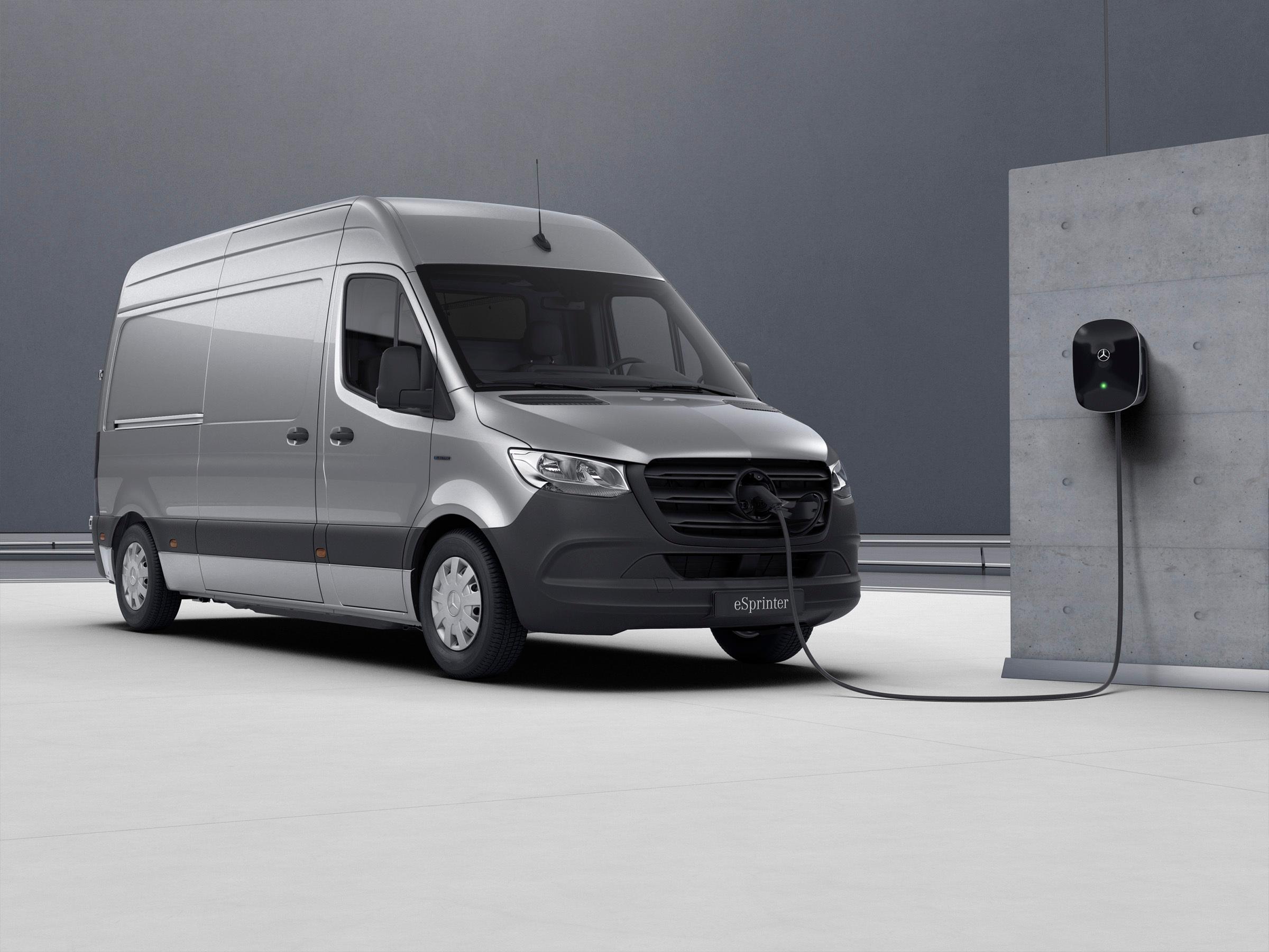 E Sprinter Silver Charging